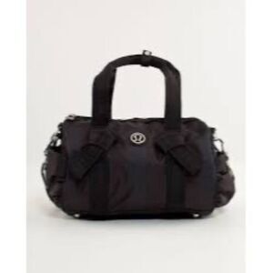 Lululemon DTB Duffel Black-RARE
